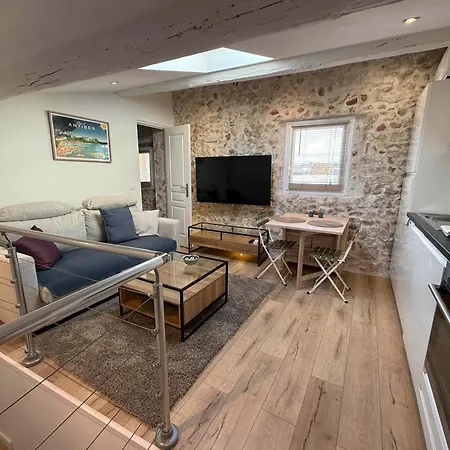 Lovely One-bedroom Apt- Picasso 4 -stay In Lägenhet *