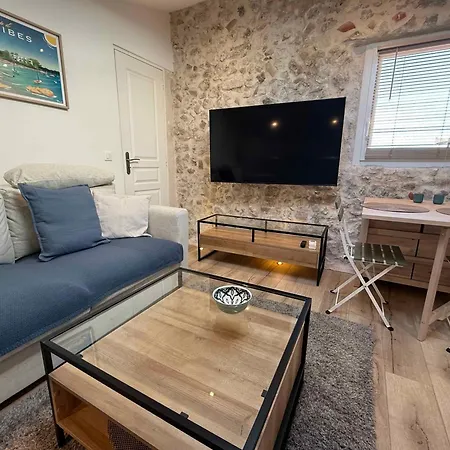 Lovely One-bedroom Apt- Picasso 4 -stay In Lägenhet *