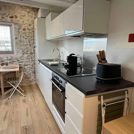 Lovely One-bedroom Apt- Picasso 4 -stay In Lägenhet